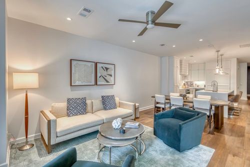 90 Island Dr, Horseshoe Bay, TX, 78657-6166 | Card Image