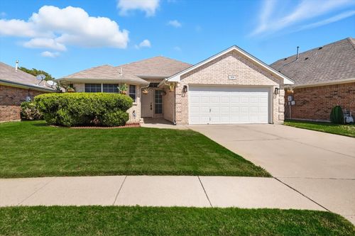 1016 Sagewood Ln, Saginaw, TX, 76131-4805 | Card Image