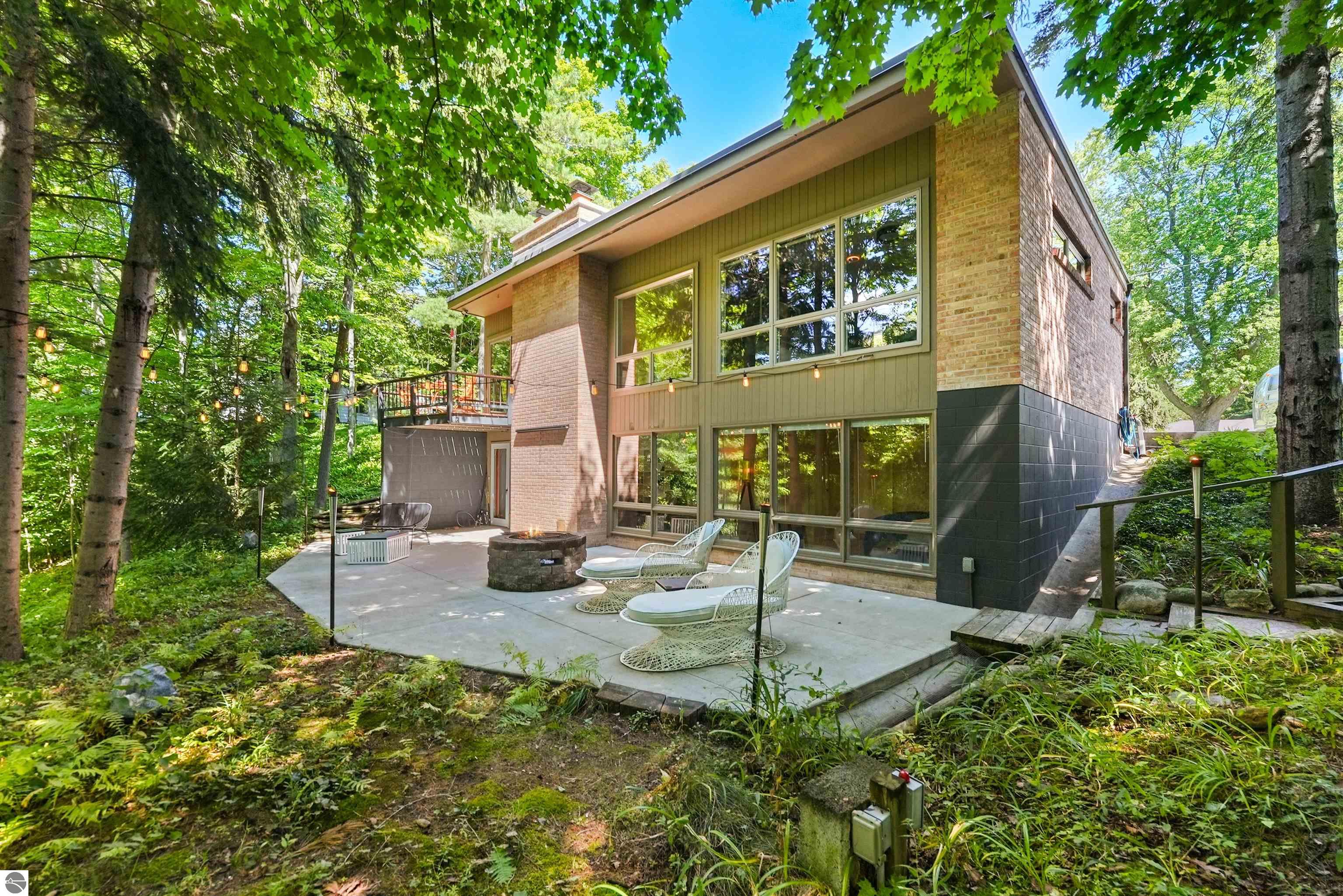 5th St, Northport, MI 49670