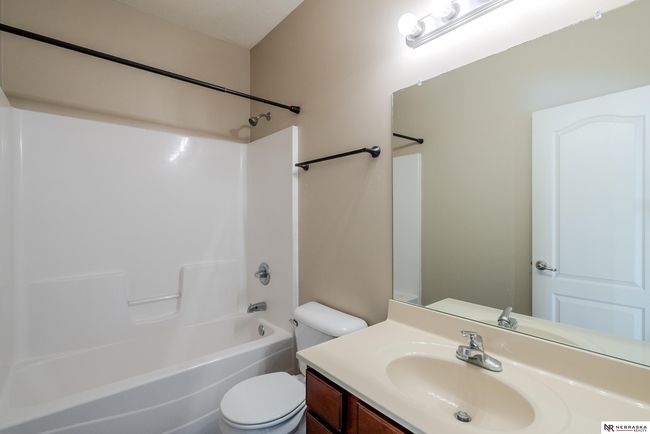 19142 L St, Townhouse with 3 bedrooms, 2 bathrooms and 2 parking in Omaha NE | Image 13