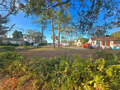 237 50th Ave N, SAINT PETERSBURG, FL, 33703-3969 | Card Image