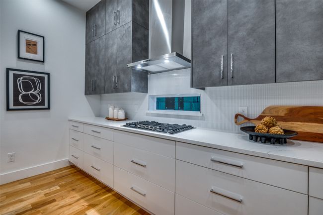 14911 Reserve Circle, Townhouse with 3 bedrooms, 4 bathrooms and null parking in Addison TX | Image 10