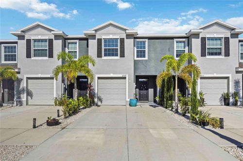 8979 Milestone Dr, Sarasota, FL, 34238-3908 | Card Image