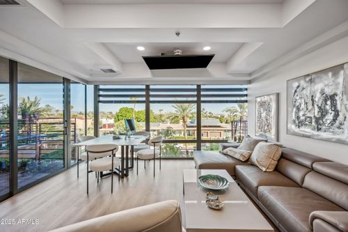 4008-7167 E Rancho Vista Dr, Scottsdale, AZ, 85251-1496 | Card Image