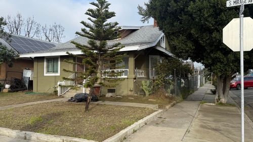 196 S Mirage Ave, Lindsay, CA, 93247-2542 | Card Image