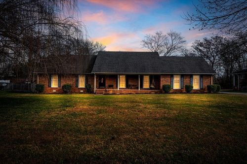 105 Safley Ct, Tullahoma, TN, 37388-5005 | Card Image