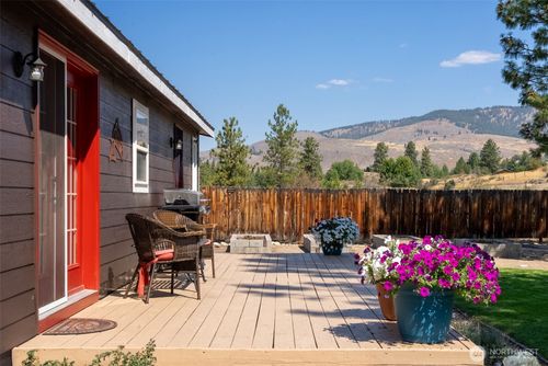14 N Maughans River Rd, Winthrop, WA, 98862-9209 | Card Image