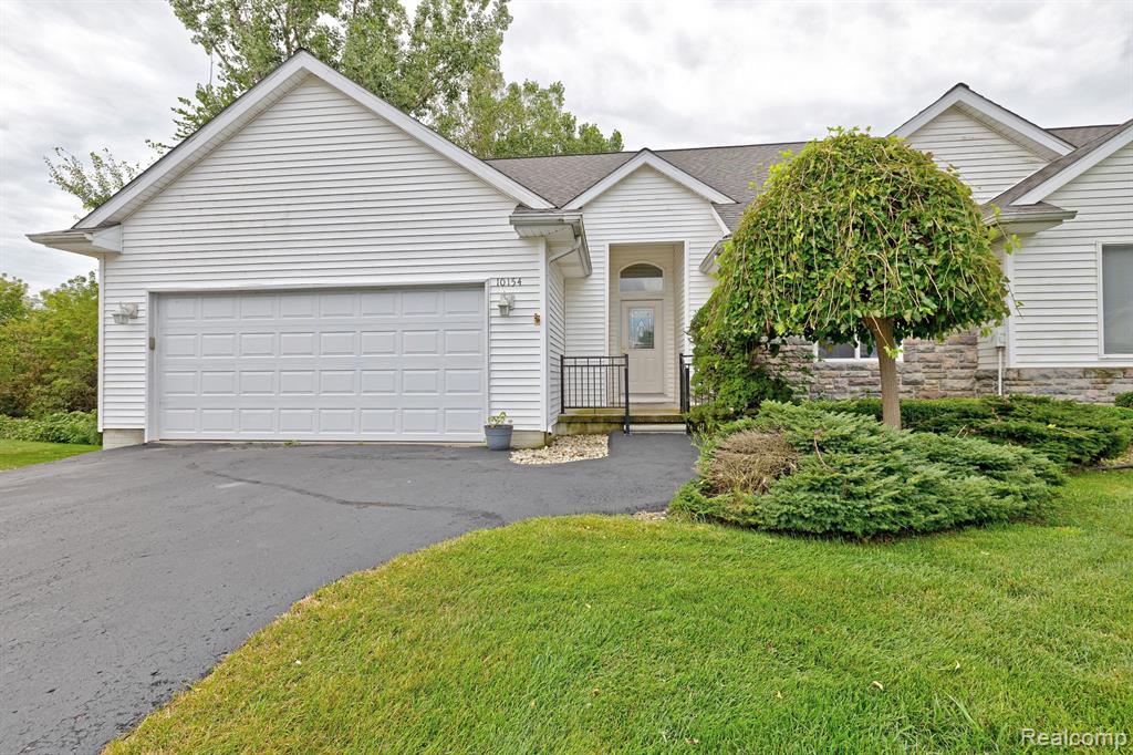 Hawthorne Ridge Rd, Goodrich, MI 48438 #1
