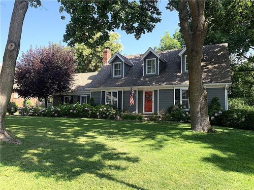 2206 W 121st St, Leawood, KS, 66209-1163 | Card Image