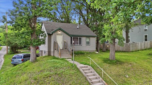 515 Ne 6th St, Grand Rapids, MN, 55744-2958 | Card Image