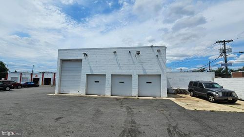 2-5910 S Crescent Blvd, Pennsauken, NJ, 08109-1561 | Card Image