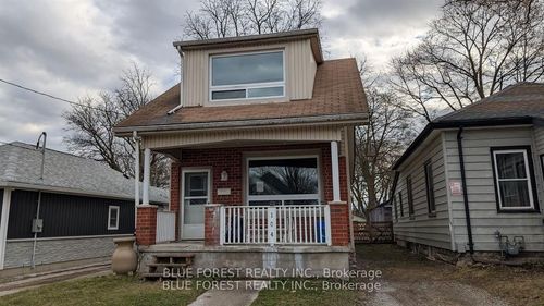 104 Oak St, London, ON, N5Z2H6 | Card Image