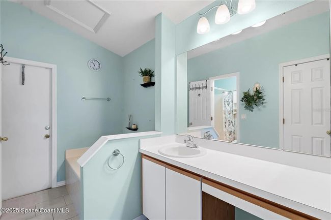 1426 Silva St Se, House other with 3 bedrooms, 4 bathrooms and null parking in PALM BAY FL | Image 11