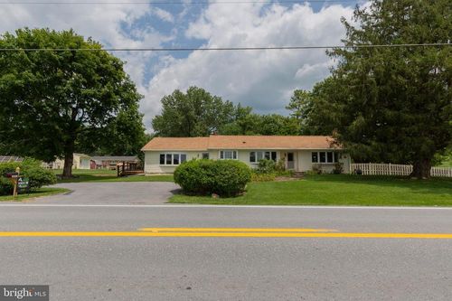 3093 Old Leetown Pike, Ranson, WV, 25438-5572 | Card Image