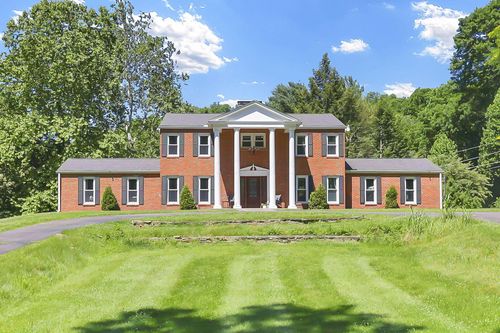 306 Beechwood Dr, Granville, OH, 43023-1002 | Card Image
