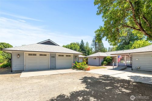 792 Ne Old Belfair Hwy, Belfair, WA, 98528-9613 | Card Image