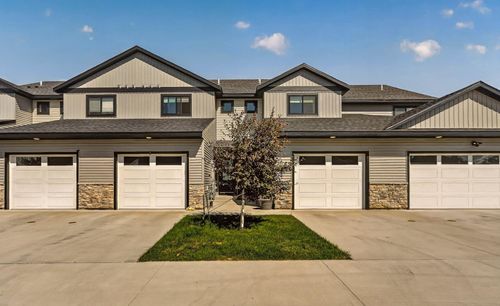 5205 Harvest Square Pl Nw, Rochester, MN, 55901-6040 | Card Image