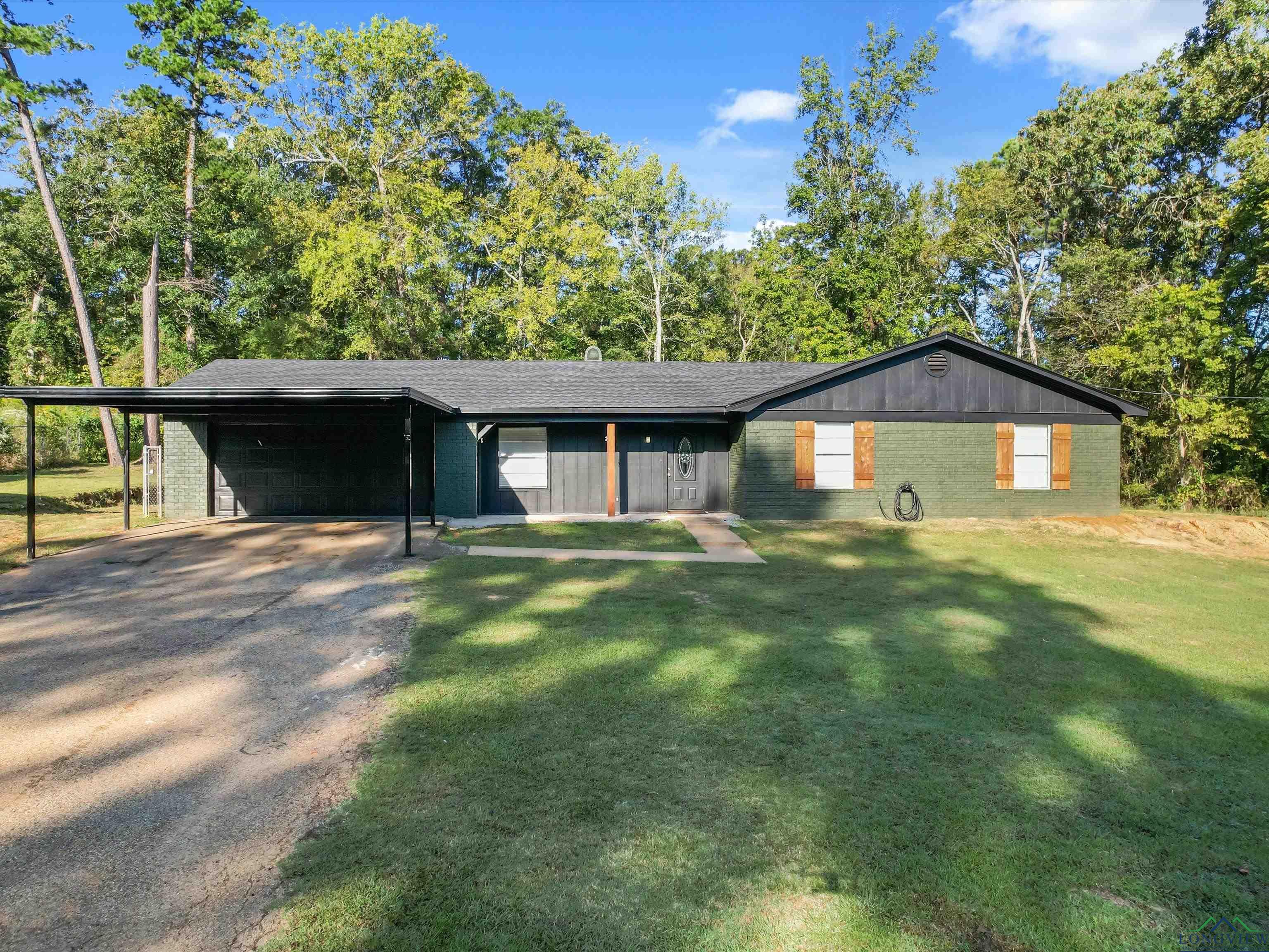 Glenwood Dr, Gilmer, TX 75645