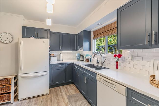1226 Centre Rd, House other with 4 bedrooms, 2 bathrooms and 5 parking in Qualicum Beach BC | Image 33