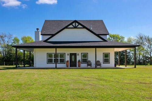 10477 Acacia Ln, Hearne, TX, 77859-1394 | Card Image