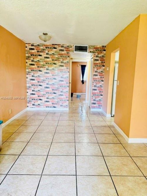 201g-4160 Nw 21st St, Lauderhill, FL, 33313-7034 | Card Image