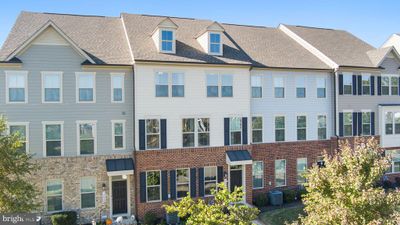 17922 Spotted Oak Road, Townhouse with 3 bedrooms, 3 bathrooms and null parking in DUMFRIES VA | Image 1