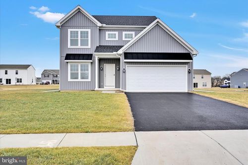 14 Family Drive, CARLISLE, PA, 17013 | Card Image