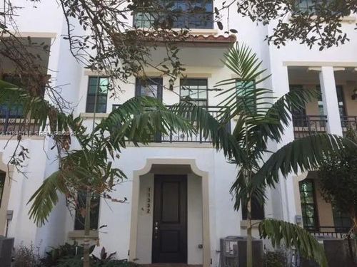 11332 Sw 15th St, Pembroke Pines, FL, 33025-4821 | Card Image