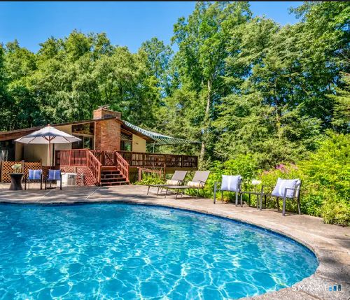 6 Great Pond Ln, Redding, CT, 06896-1002 | Card Image