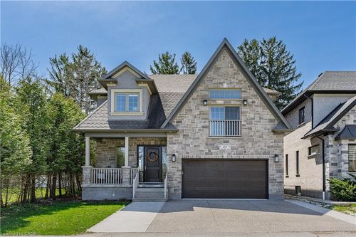 25 Macville Avenue, Kitchener, ON, N2K1T2 | Card Image