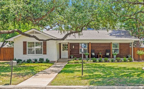 404 Paula Rd, Mckinney, TX, 75069-3321 | Card Image