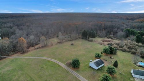 1068 Crocus Trl, Dansville, MI, 48819 | Card Image