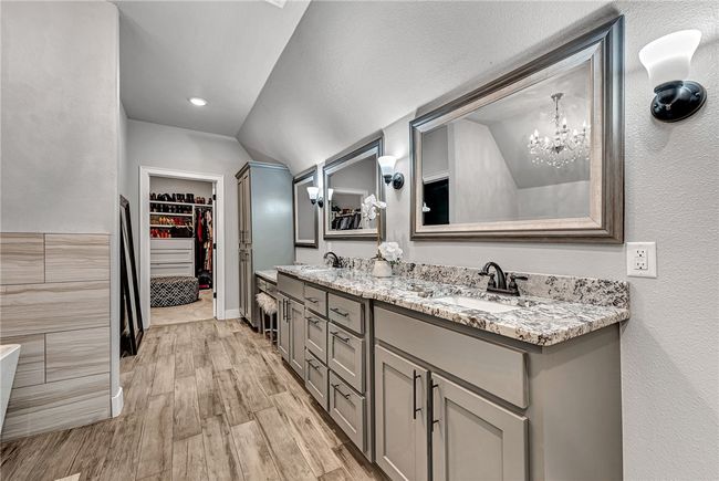 Huge soaking tub with chandelier. Soooo relaxing. | Image 30