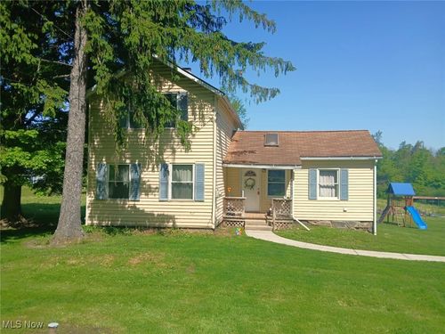 10579 Freedom St, Garrettsville, OH, 44231-9237 | Card Image