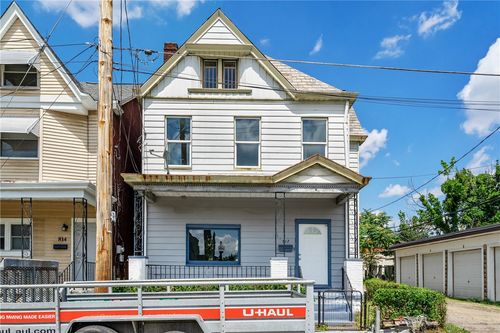 812 Ernie St, Pittsburgh, PA, 15220-5608 | Card Image