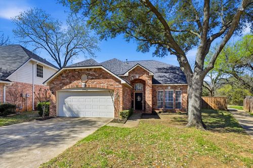 2048 Brookville Ln, Flower Mound, TX, 75028-4541 | Card Image