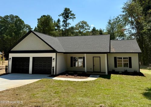 12470 Blues Farm Rd, Laurinburg, NC, 28352-7712 | Card Image