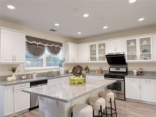 3830 S Silver Oak, Ontario, CA, 91761 | Card Image