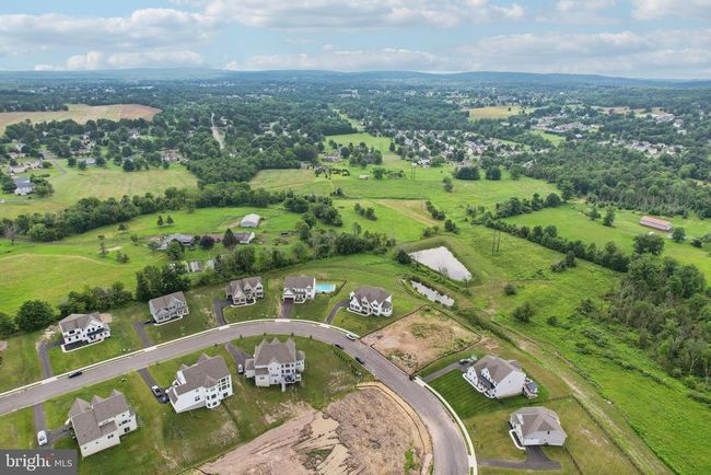 1832 Enclave Dr, House other with 5 bedrooms, 5 bathrooms and null parking in QUAKERTOWN PA | Image 67