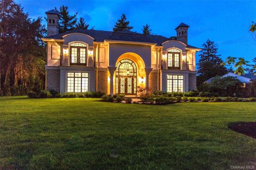 5 Hillcrest Dr, Great Neck, NY, 11021-1721 | Card Image