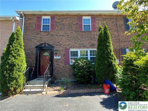 1656 Angela Dr, Bethlehem, PA, 18017-3270 | Card Image