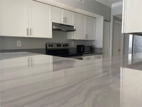 21201-11601 Sw 2nd St, Pembroke Pines, FL, 33025-4910 | Card Image