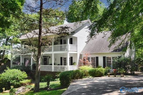 1403 Bramblewood Dr Se, Huntsville, AL, 35801-1367 | Card Image