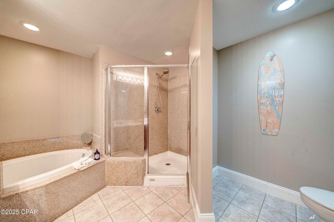 1211 - 9860 S Thomas Dr, Condo with 3 bedrooms, 2 bathrooms and null parking in Panama City Beach FL | Image 20