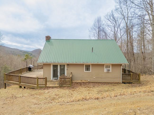 913 Kanawha Ridge Rd, House other with 3 bedrooms, 2 bathrooms and null parking in Dugspur VA | Image 48