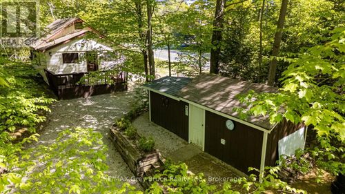 112 Symon Ave, South Bruce Peninsula, ON, N0H2T0 | Card Image