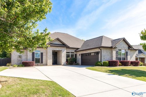 124 Harbor Glen Dr Sw, Madison, AL, 35756-2810 | Card Image