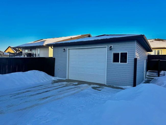 910 29 St, House other with 5 bedrooms, 3 bathrooms and 4 parking in Wainwright AB | Image 24