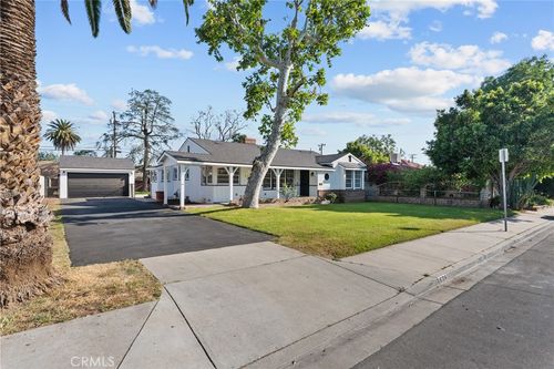 624 N Hagar, San Fernando, CA, 91340 | Card Image