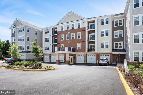 402-750 Mount Airy Ter Ne, LEESBURG, VA, 20176 | Card Image